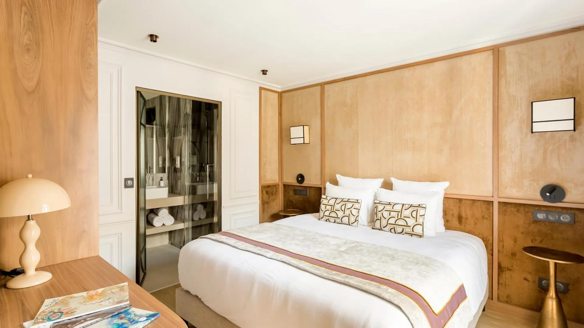 Merveil - Signature - Opera - Rougemont Iii Apartment