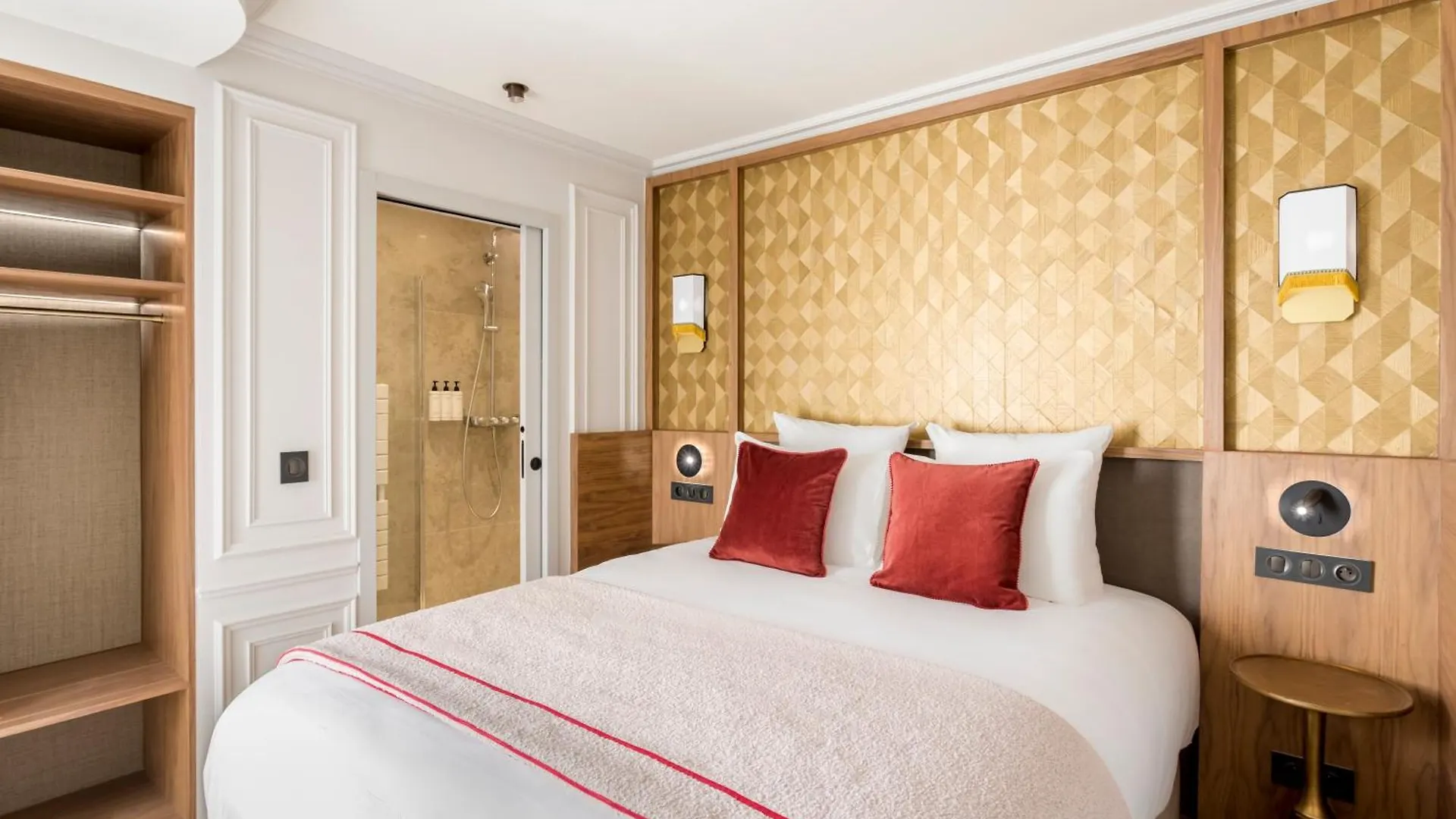 Merveil - Signature - Opera - Rougemont Iii Apartment